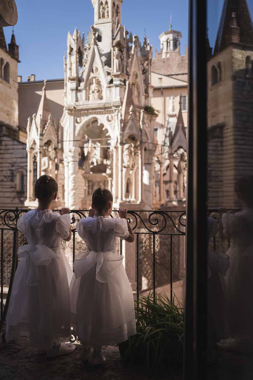"Verona, cornice romantica per il vostro album di nozze."