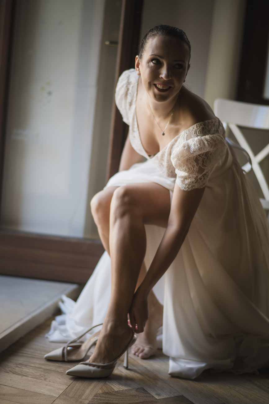 Il ritratto di matrimonio che cattura il vostro sorriso più radioso, per un ricordo che illumina il tempo."