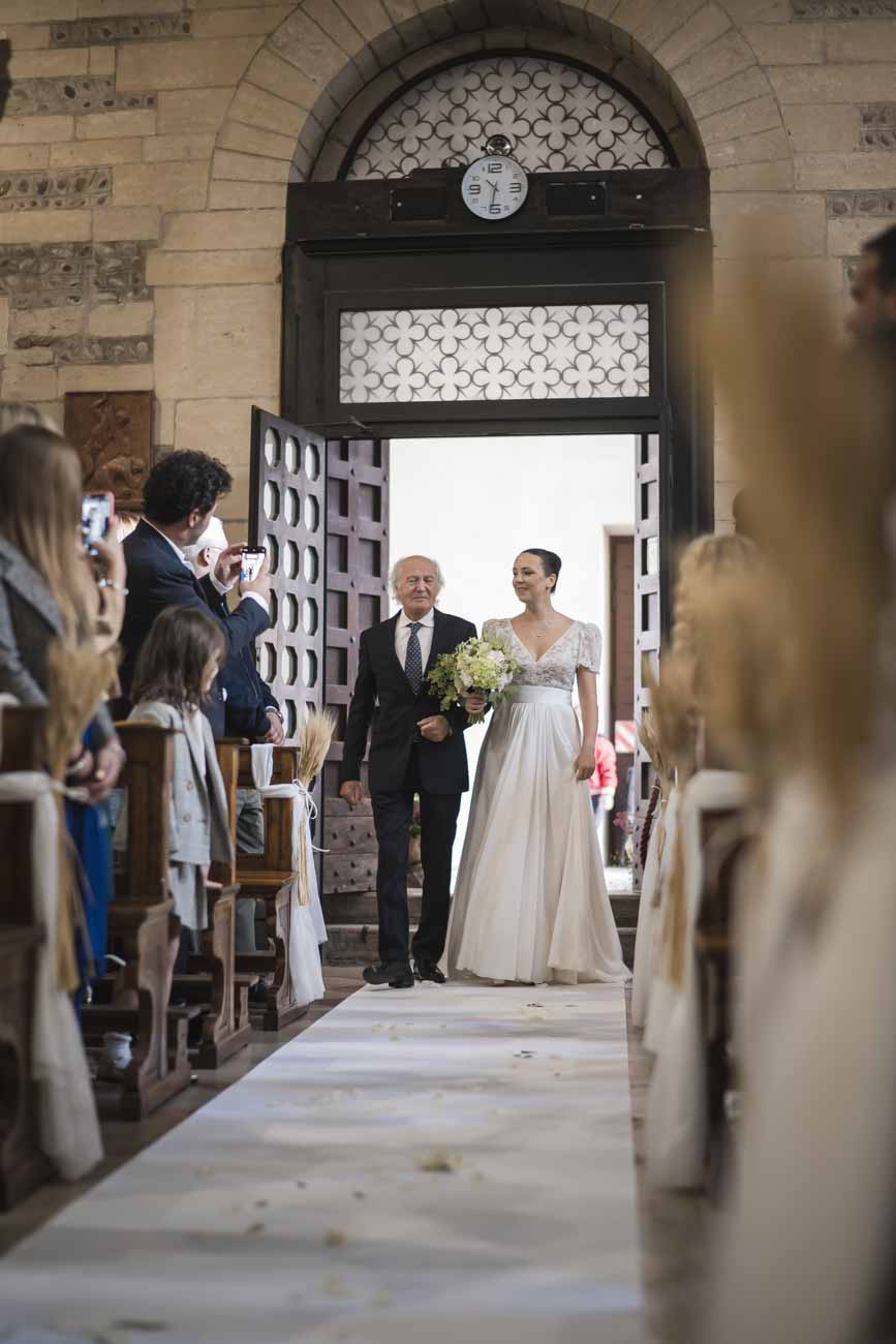 l'arrivo della sposa in chiesa
