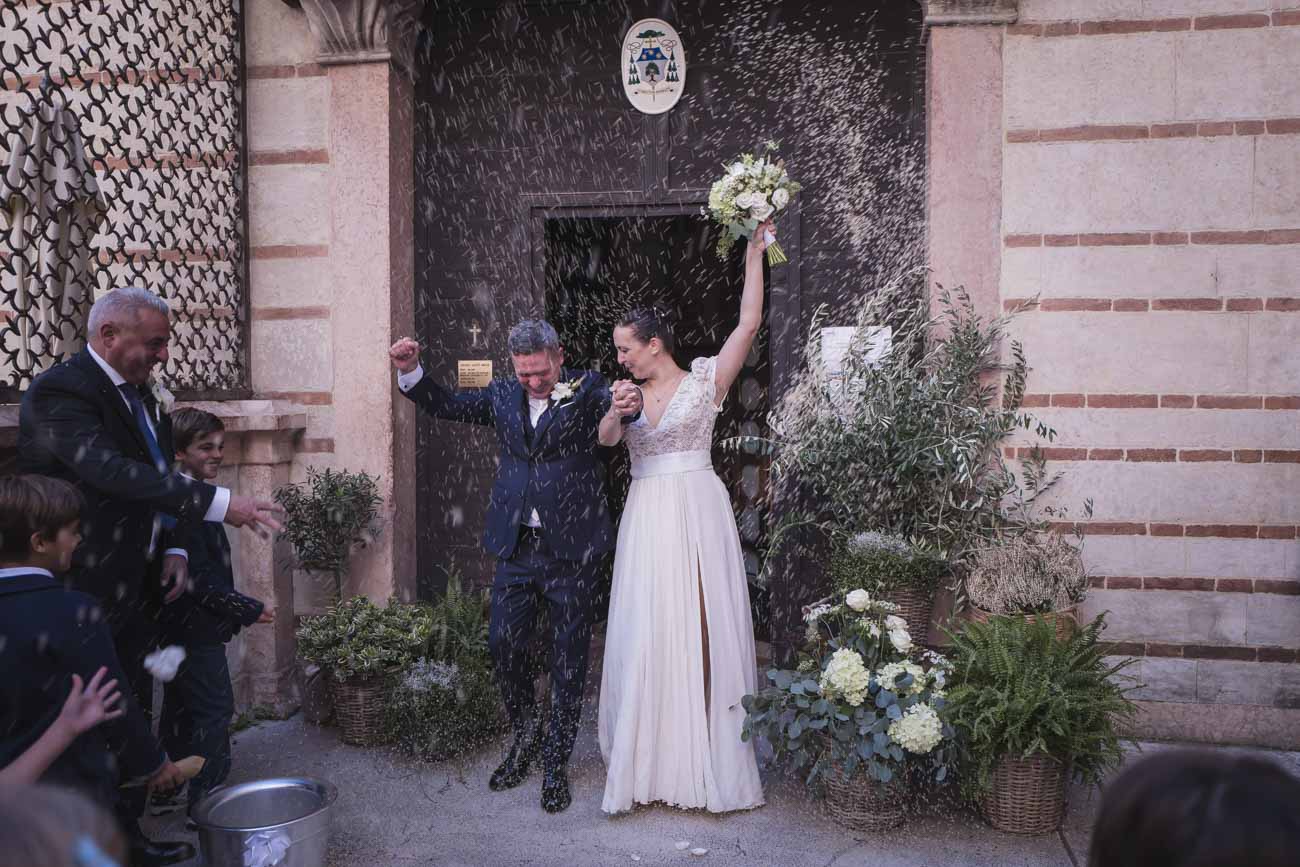 "Enfatizziamo la vostra gioia con ritratti di matrimonio che emozionano e commuovono."