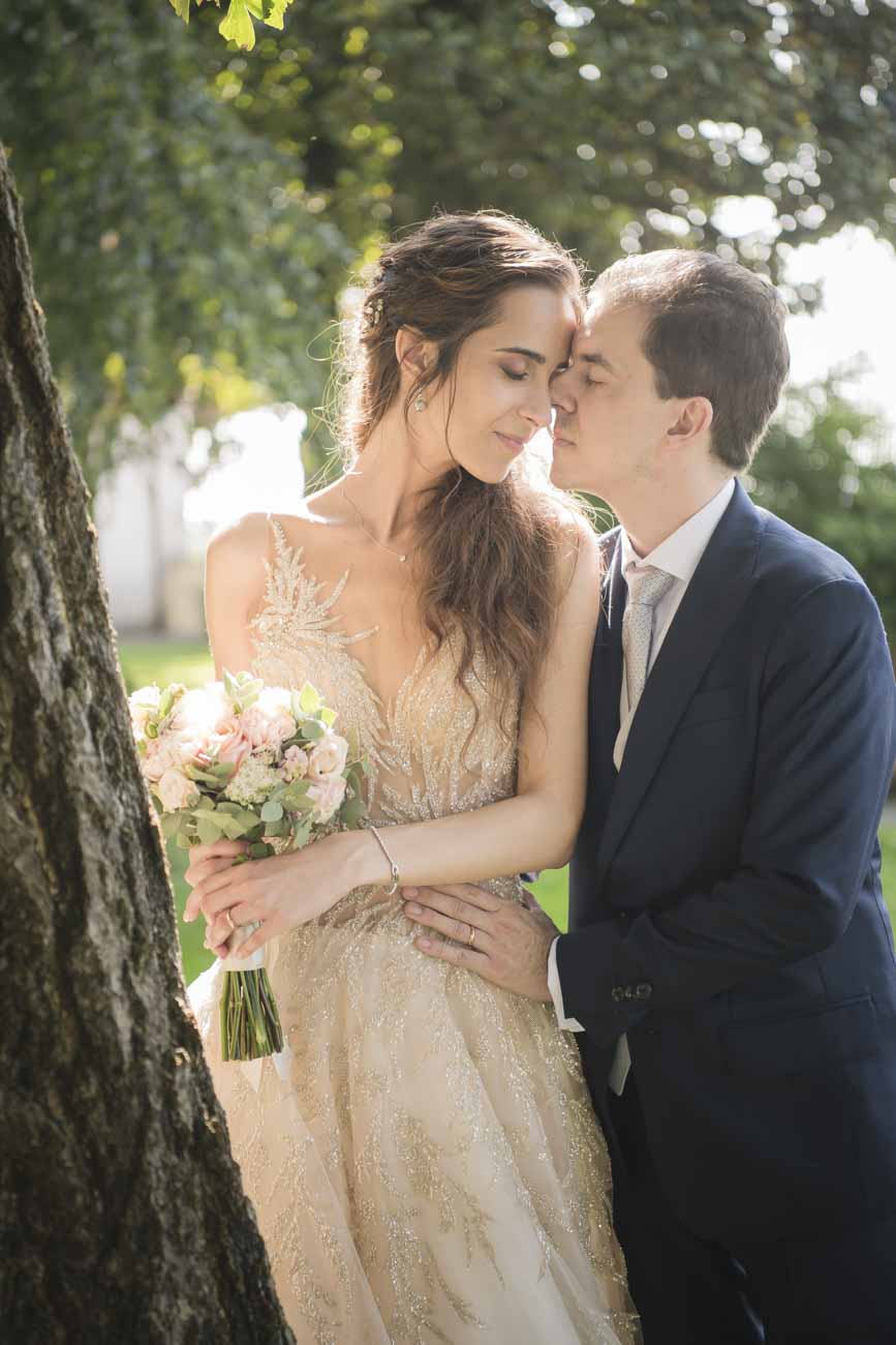 "Ritratti di matrimonio che valorizzano la vostra eleganza e il vostro stile, per un ricordo indimenticabile."